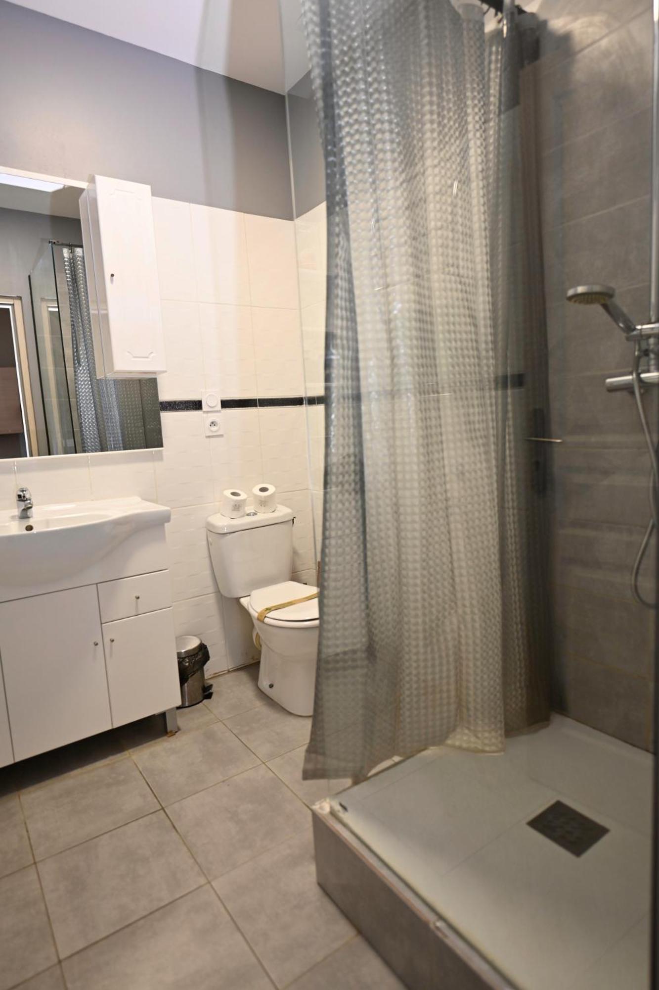 "Air D'Antan"-Meuble De Tourisme 3 Etoiles -Residence "Les Logis De Beziers"-Garage Optionnel-Coeur De Ville-Plages A 16Km ! Ngoại thất bức ảnh